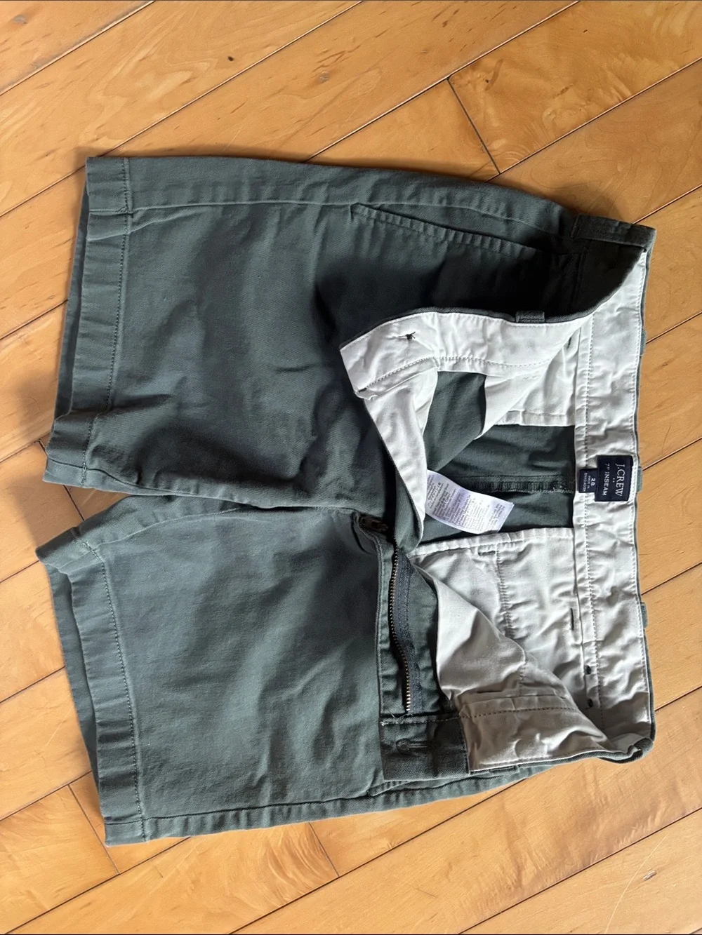 J Crew 28 waist shorts 7” Inseam (Like New Condition)